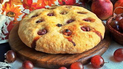 осенняя фокачча с виноградом и сыром