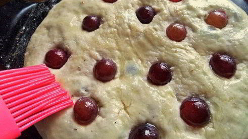 осенняя фокачча с виноградом и сыром