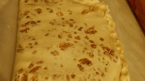 сырно-ореховая лепешка