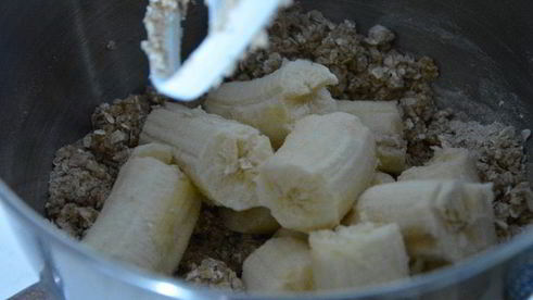 банановые маффины с овсяными хлопьями