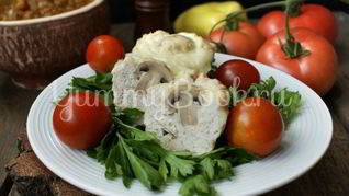 Куриные маффины с шампиньонами и моцареллой