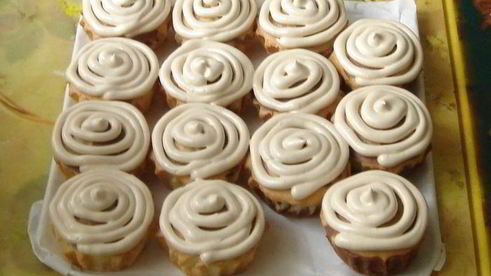 маффины бисквитные с молочно-белым шоколадом