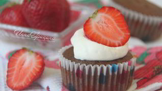 Маффины Мокко — двойной шоколад с клубникой