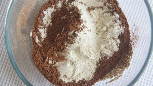 маффины мокко — двойной шоколад с клубникой