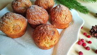 Маффины с ананасами и грецкими орехами