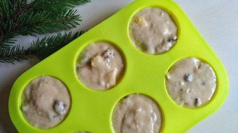 маффины с ананасами и грецкими орехами