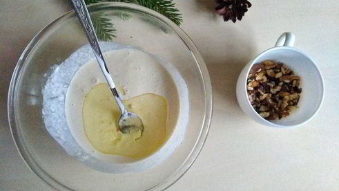 маффины с ананасами и грецкими орехами