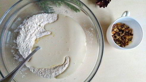 маффины с ананасами и грецкими орехами