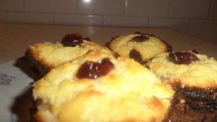 Маффины с белым шоколадом и творожной начинкой