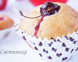 Маффины с черешней
