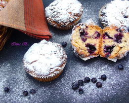 Маффины с черникой и штрейзелем