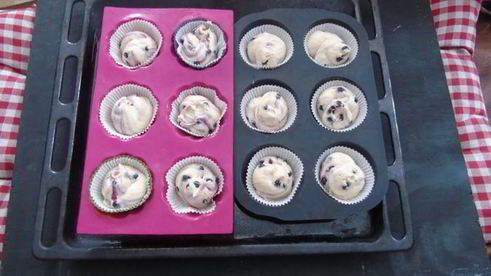 маффины с черникой и штрейзелем