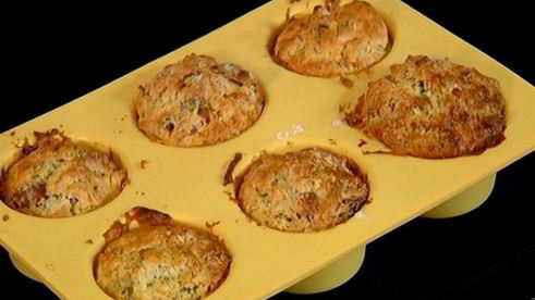 маффины с хрустящим беконом и луком