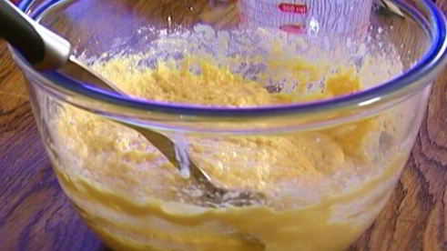 маффины с хурмой и клубникой