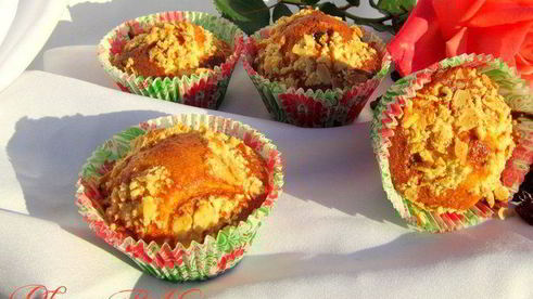 маффины с клюквой и миндальным штрейзелем