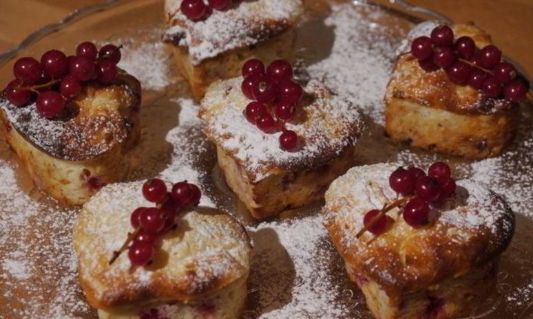 Рецепт маффинов с красной смородиной