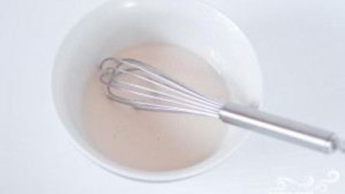 маффины с посыпкой и ванильной глазурью