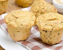 Нутовые маффины с паприкой и сушеным луком