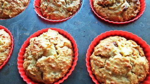 овсяные маффины с арахисом и яблоками