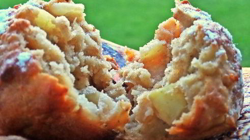 овсяные маффины с арахисом и яблоками