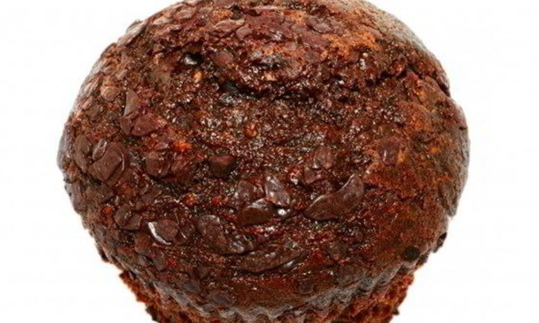 Рецепт шоколадных маффинов с шерри в лимонной глазури