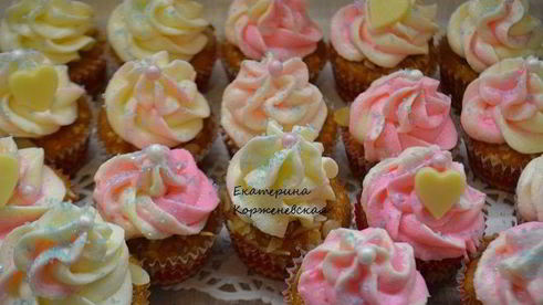 тыквенные маффины с кремом монстрики