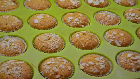 тыквенные маффины с кремом монстрики