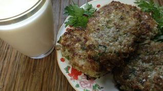 Капустно-рисовые оладьи к завтраку