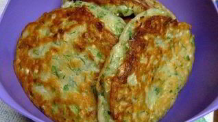 Капустные оладьи на кефире