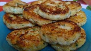 Картофельные оладьи с цветной капустой и зеленью