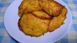 Оладьи из кабачков с обжаренной морковью