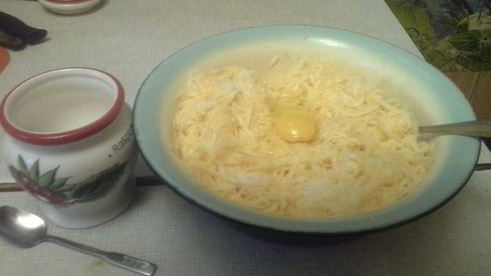 оладьи из кабачков с сыром и петрушкой