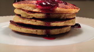 Оладьи из миндальной муки с медом