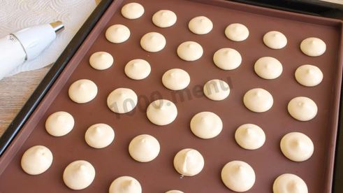 двойное печенье с начинкой в шоколаде