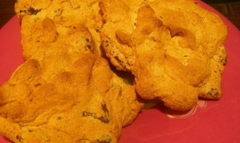 Рецепт печенья-безе с шоколадом и орехами