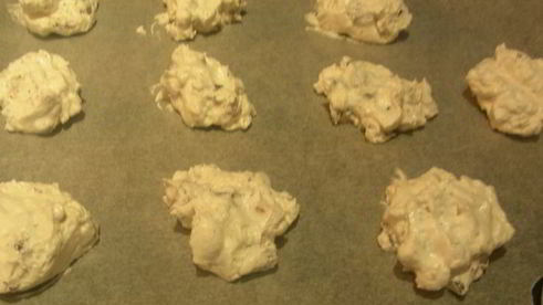 печенье-безе с шоколадом и орехами