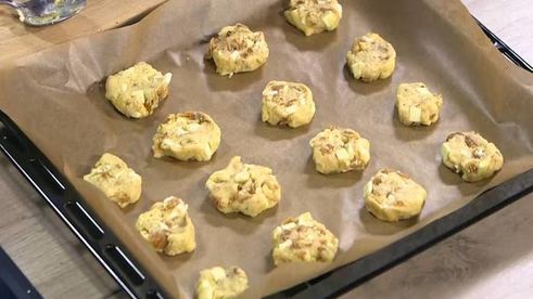 печенье из цельнозерновой муки с шоколадом и инжиром