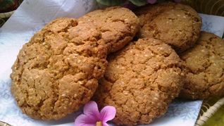 Печенье овсяное с кунжутом