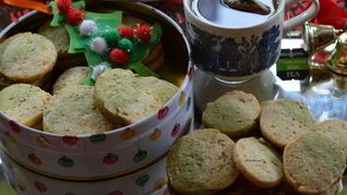 Печенье с чаем матча