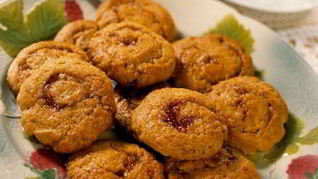 Печенье с малиновым джемом