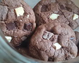 Печенье с тремя видами шоколада