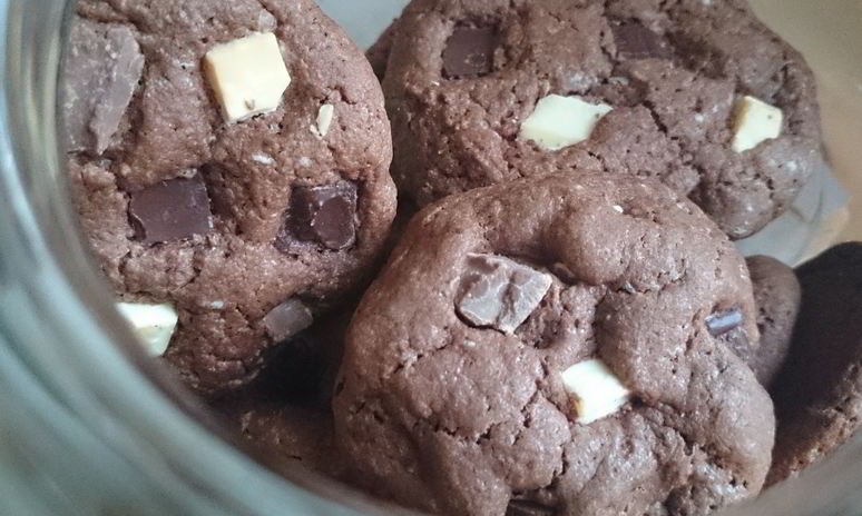 Рецепт печенья с тремя видами шоколада