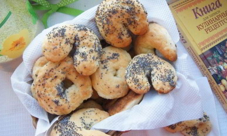 Рецепт творожно-маковых рогалики