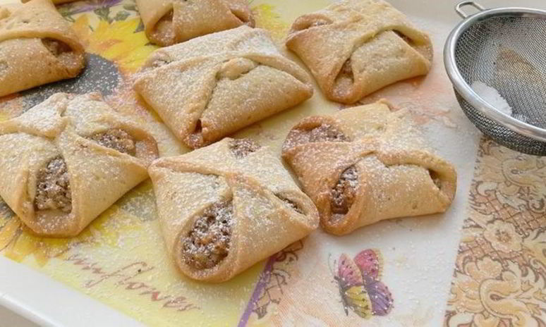 Рецепт песочных конвертиков с грецкими орехами
