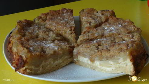 грушевый пирог с хрустящей посыпкой