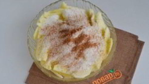 карамельный яблочный пирог роза