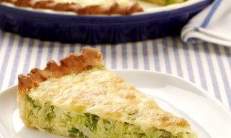 Рецепт киша со спаржей, луком-пореем и грюйером