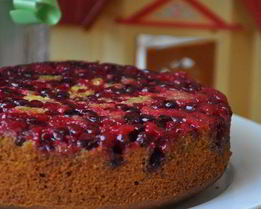 Перевернутый тыквенный пирог с клюквой