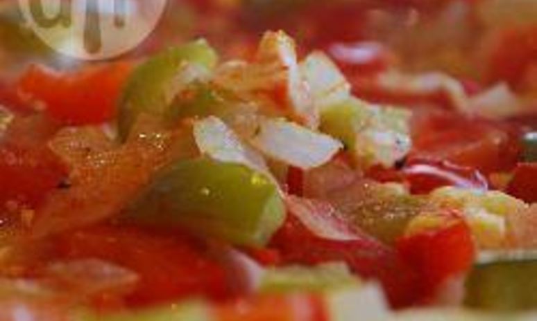 Рецепт пирога-перевертыша из слоеного теста с овощами и фетой