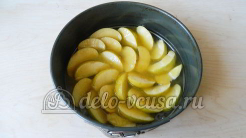 пирог-перевертыш с яблоками